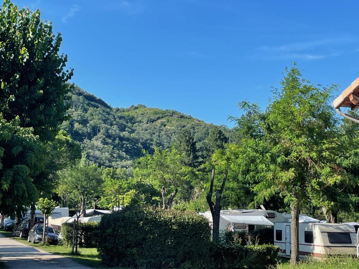 Camping Avec Piscine Et Riviere A Tournon Sur Rhone Ardeche エクステリア 写真