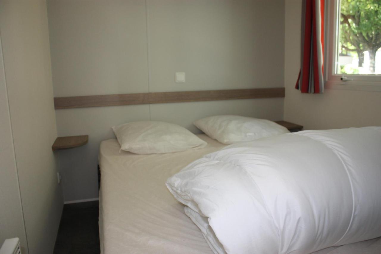 Camping Avec Piscine Et Riviere A Tournon Sur Rhone Ardeche エクステリア 写真