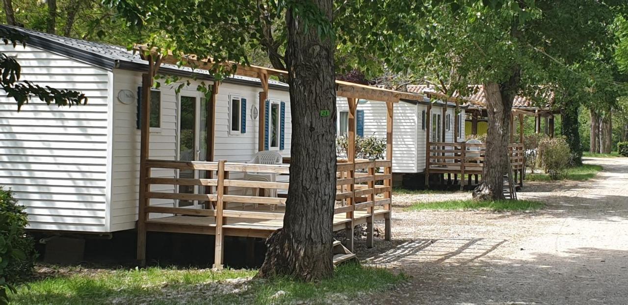 Camping Avec Piscine Et Riviere A Tournon Sur Rhone Ardeche エクステリア 写真